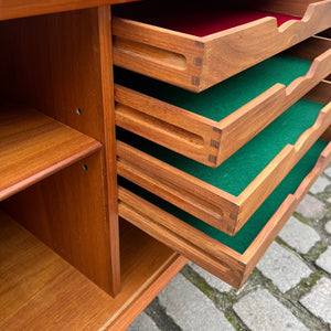 Sideboard Teak von Svend Aage Larsen für Faarup Møbelfabrik