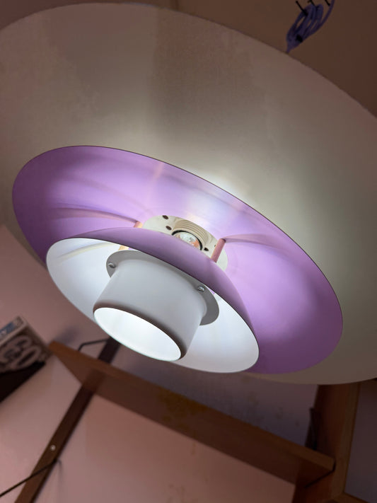 Lamellenlampe weiß lila von Formlight