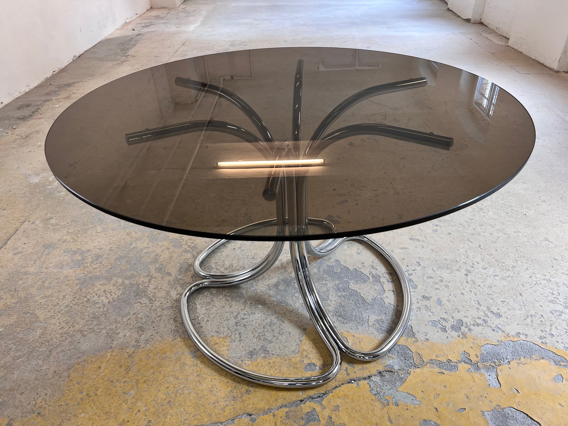 Runder Esstisch Rauchglas & Chrom von Gastone Rinaldi für Rima