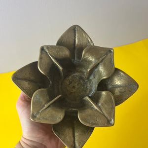 Kerzenständer Messing in Blütenform