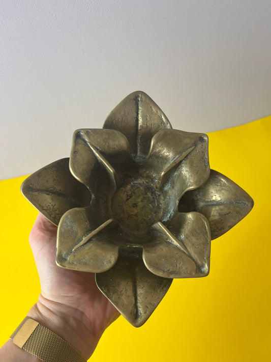 Kerzenständer Messing in Blütenform