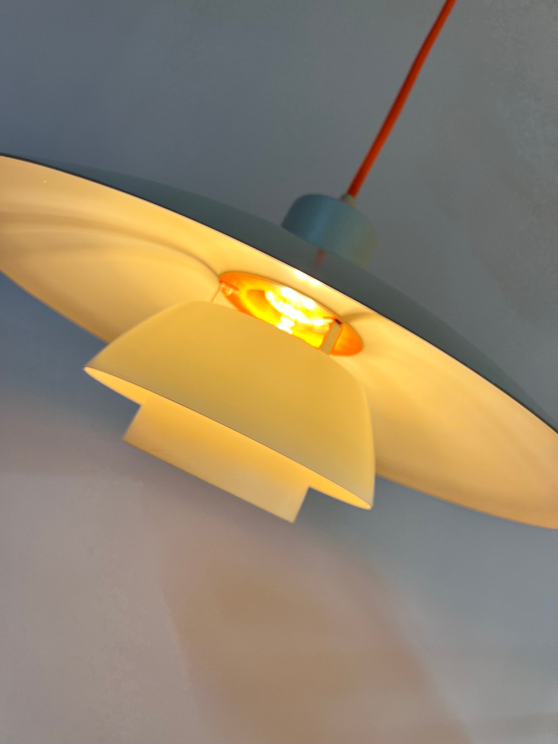 Lamellenlampe PH4 weiß von Poul Henningsen für Louis Poulsen
