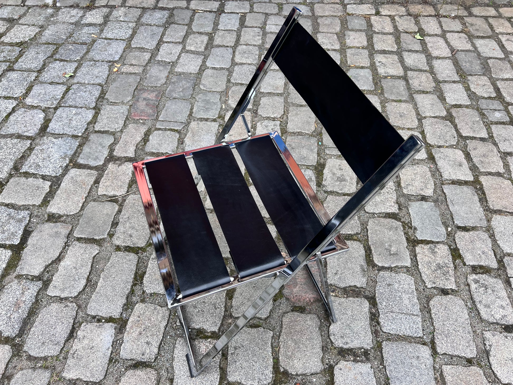 Klappstuhl Vono Echtleder Chrom von Interlübke