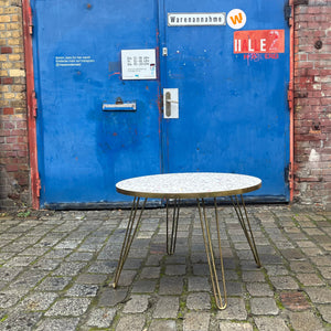 Mosaiktisch weiß grau mit original Messing-Hairpinlegs