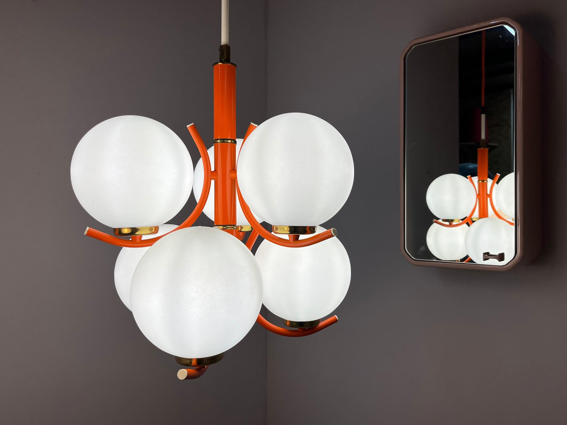 Kronleuchter weiß orange von Richard Essig