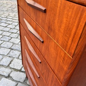 Kommode Teak mit Schloss aus Dänemark