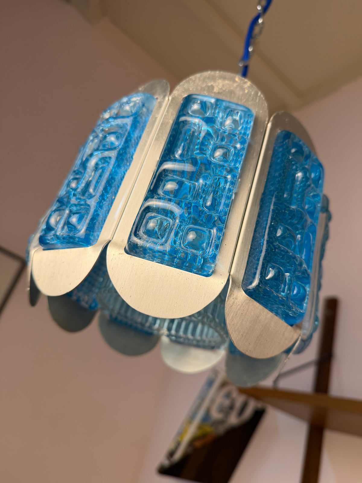 Hängelampe blau silber von Vitrika