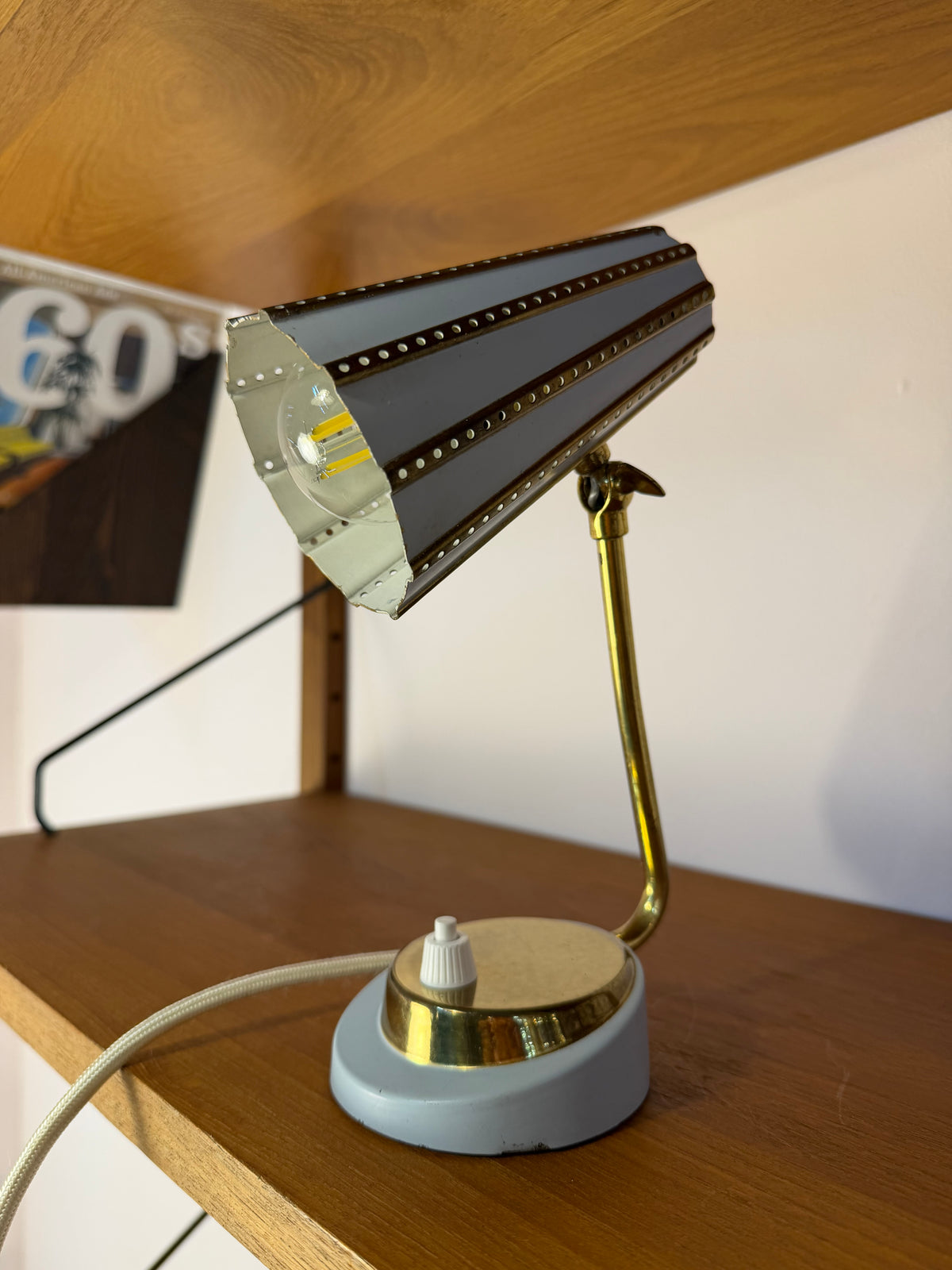 Tischlampe creme Messing von Robert Pfäffle