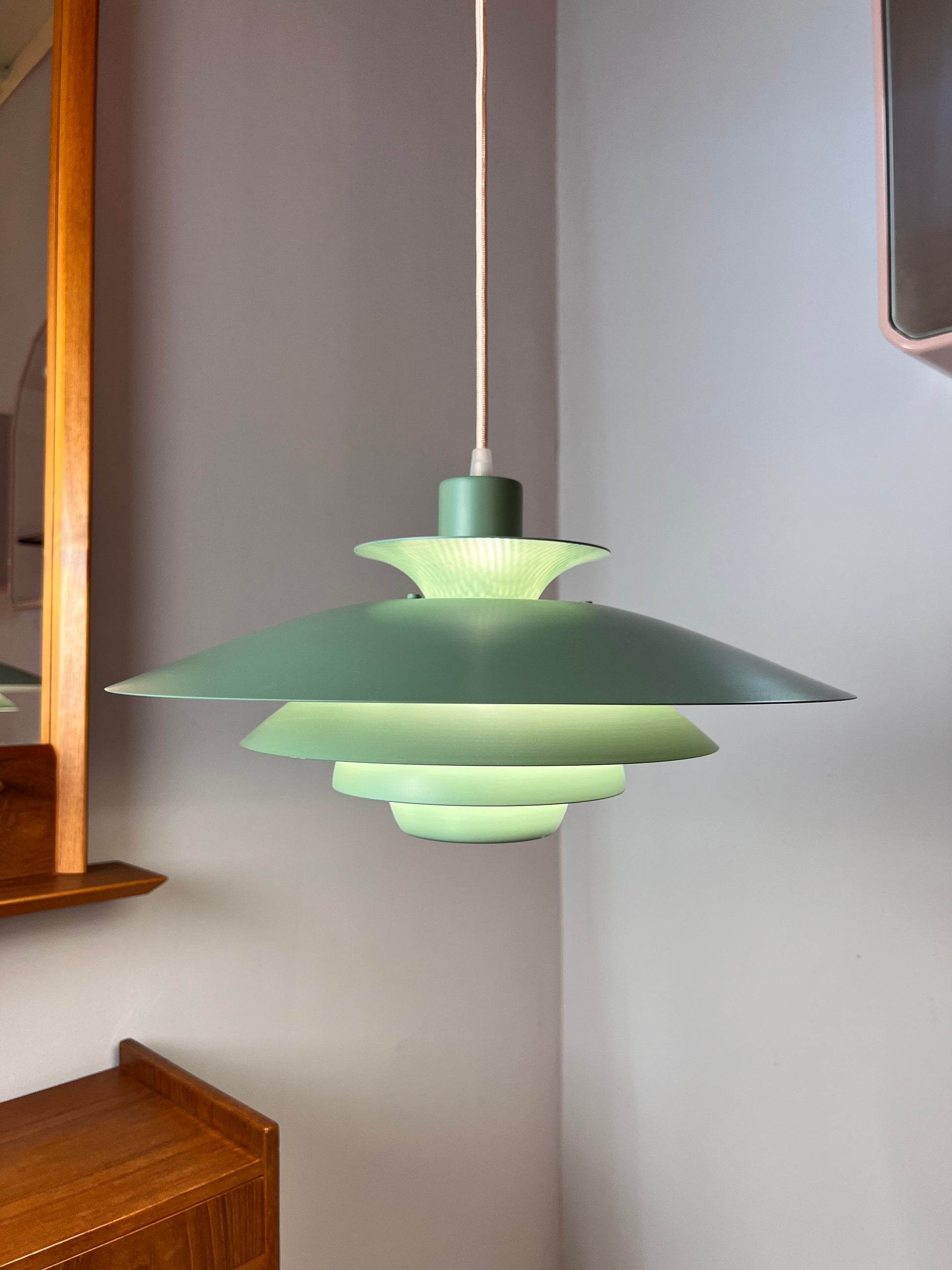 Lamellenlampe "Alexia" Typ 8079-H von Jeka