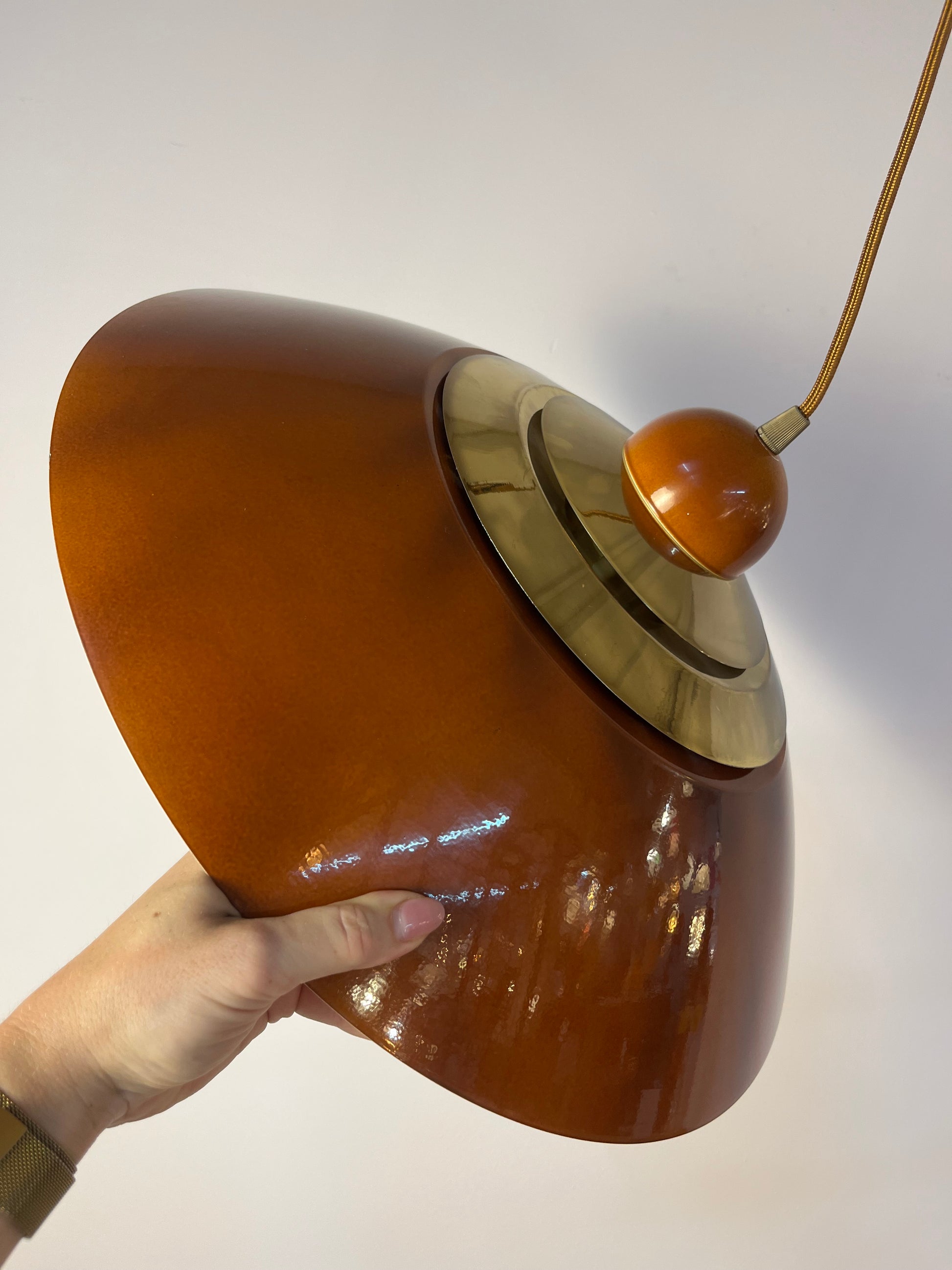 Hängelampe orange Messing aus Belgien