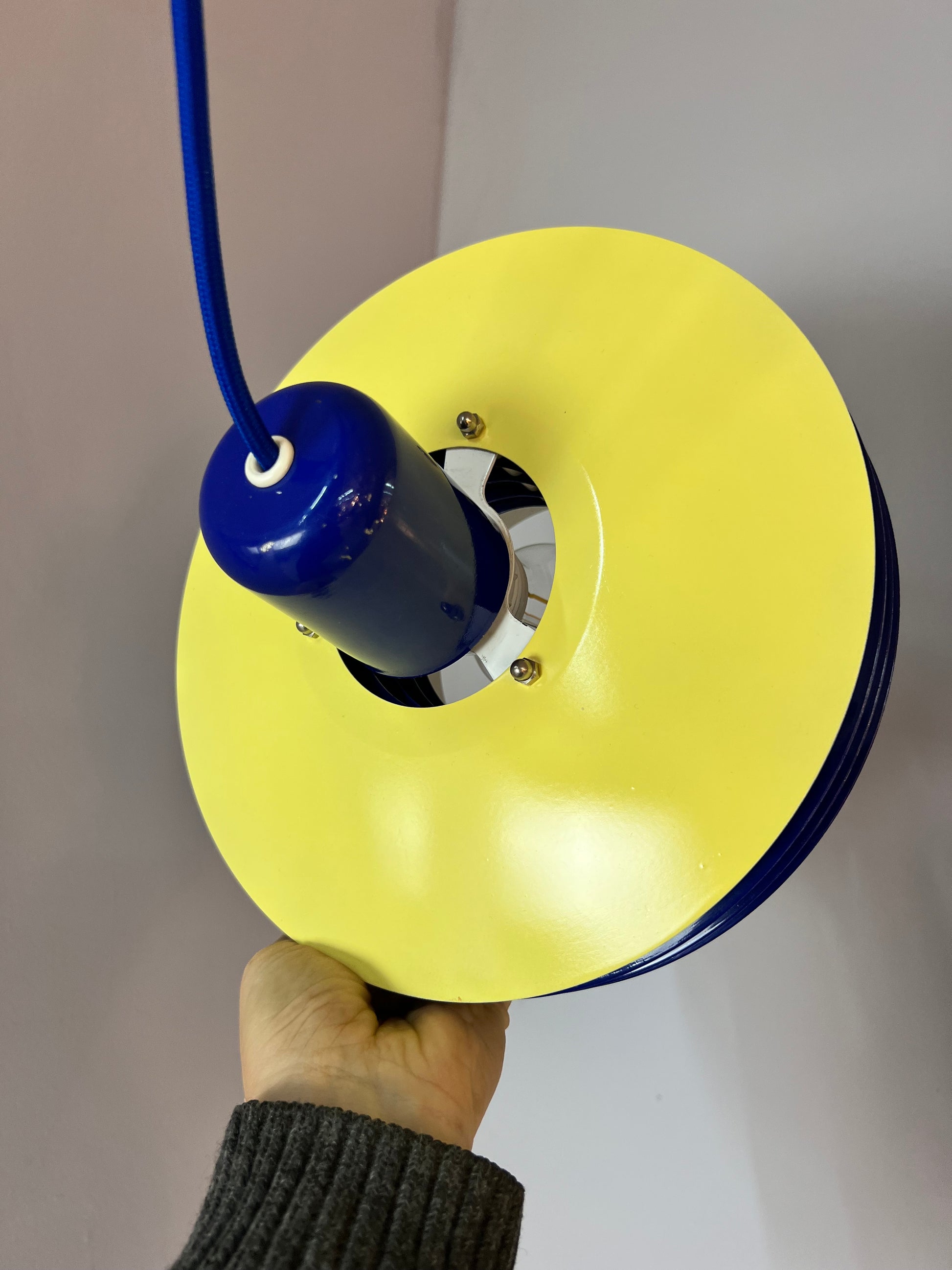 Hängelampe Typ 763 blau gelb von Horn
