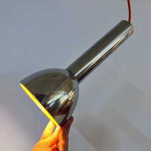 Spotlampe Chrom mit orangem Akzentschirm