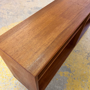 Regal Teak auf Hairpinlegs von rt Möbel