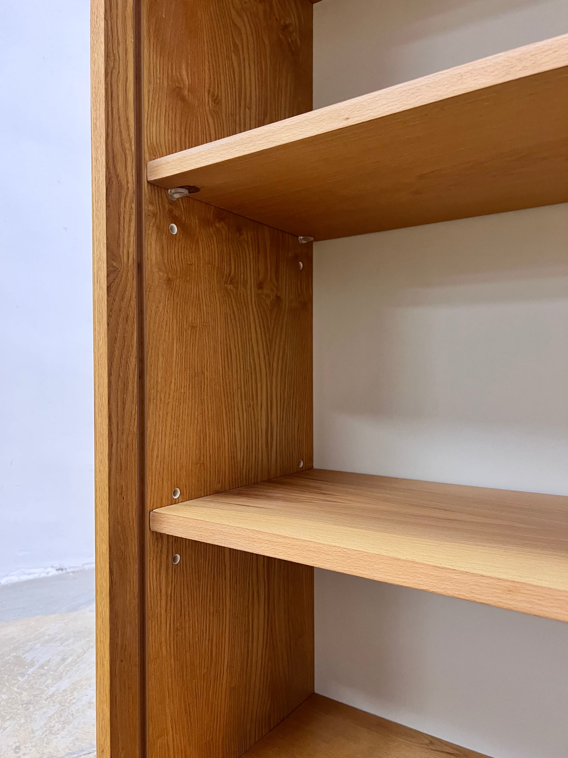 Vitrine Typ 430 Esche von Joachim Nebelung für Hellerau