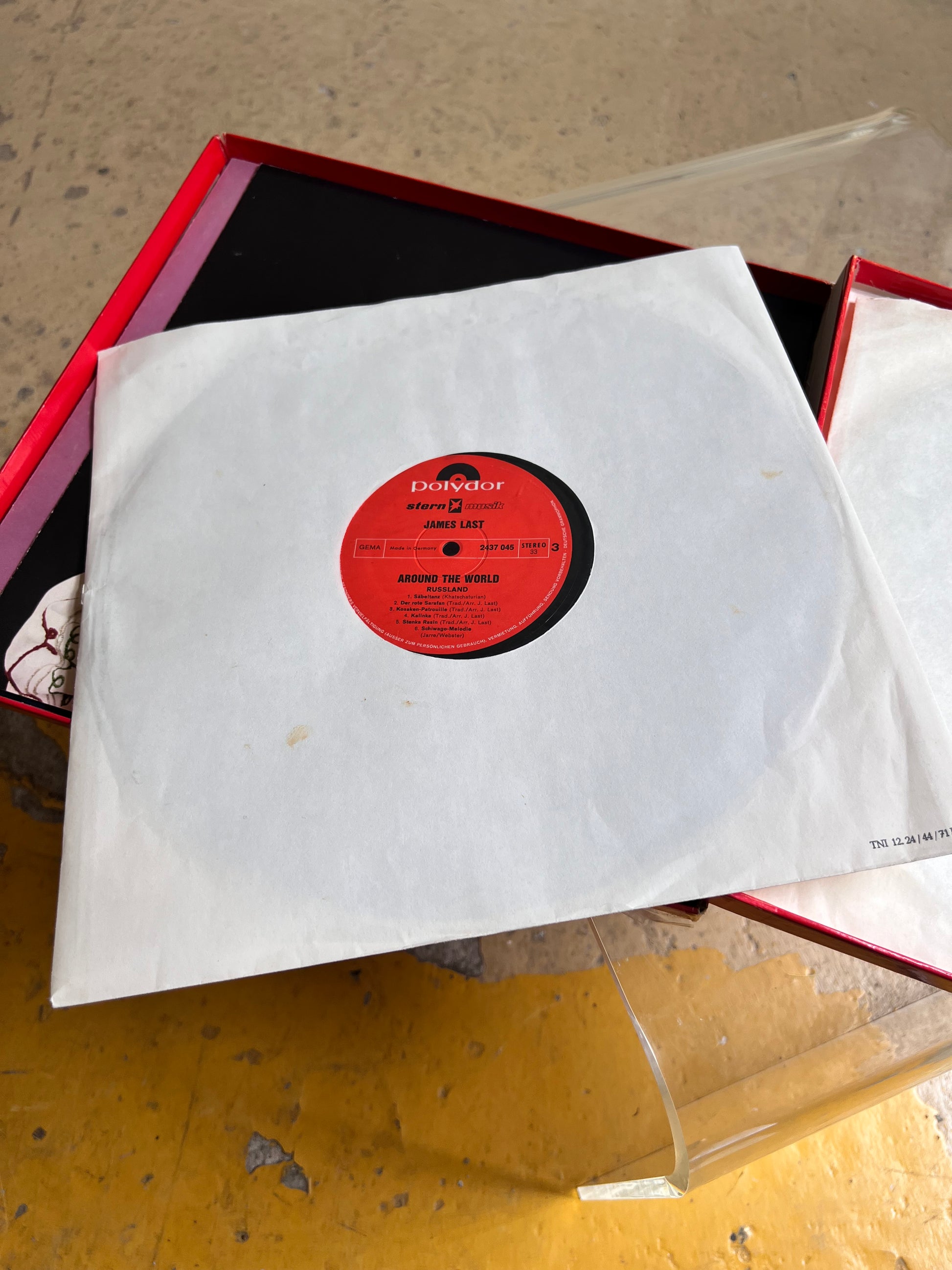 Schallplatte: James Last „Around the World“ / 3 LP Box