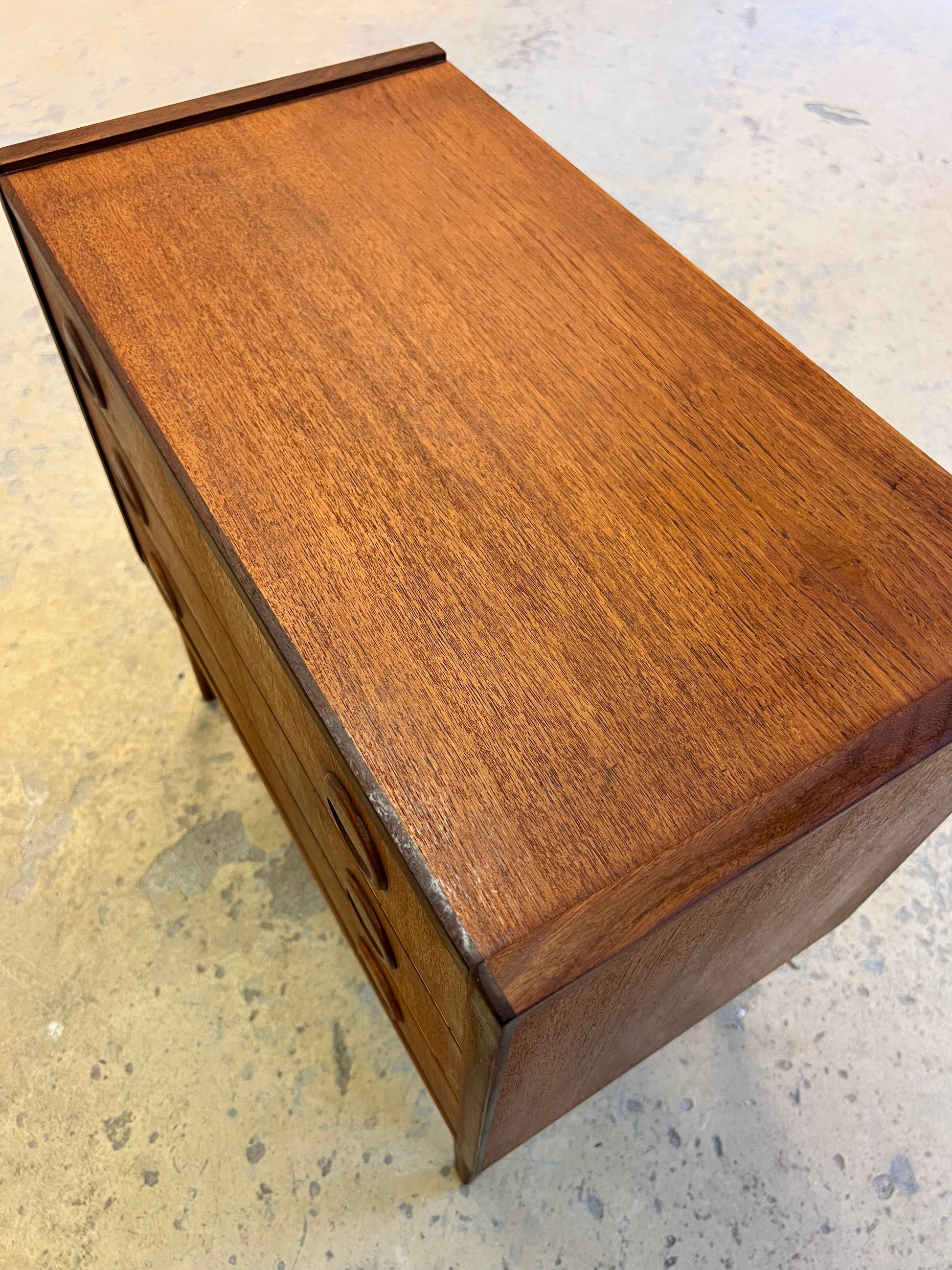 Kleine Kommode Teak aus Dänemark