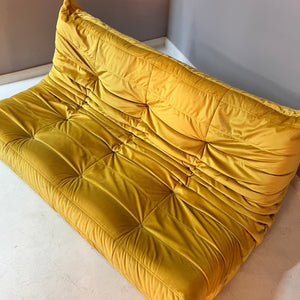 Dreisitzer Sofa 