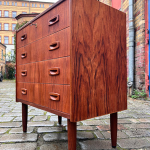 Kommode Teak mit Schloss aus Dänemark