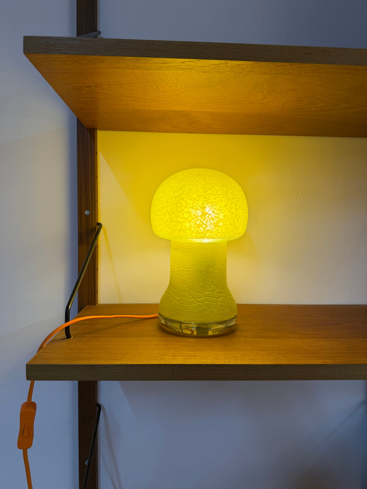 Pilzlampe gelb Glas von Karin Korn für Beleuchtungsglaskombinat Görlitz