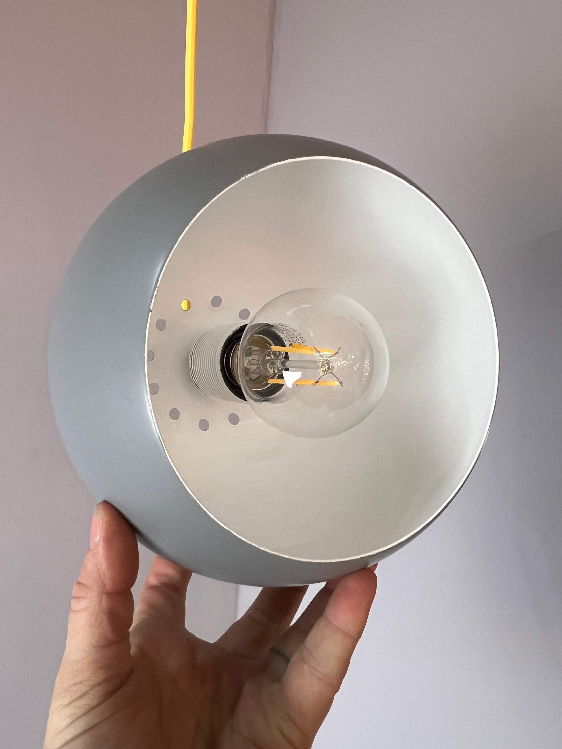 Kugellampe grau von Frandsen Dänemark