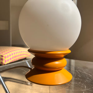 Tischlampe gelb Opalglas von Temde