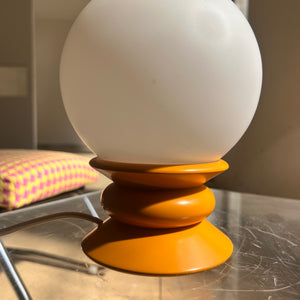 Tischlampe gelb Opalglas von Temde