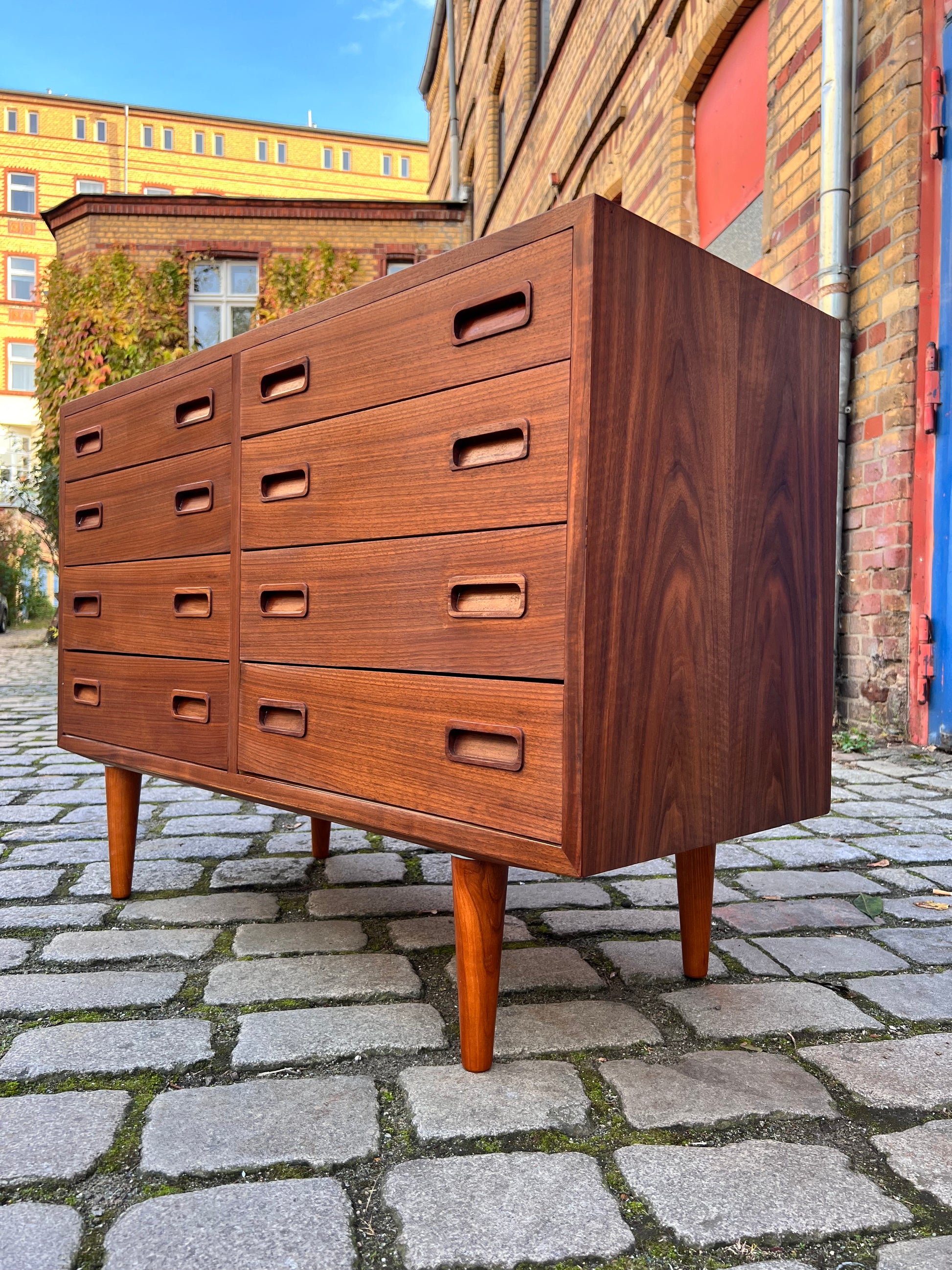 Doppelkommode Nussbaum von Carlo Jensen für Poul Hundevad