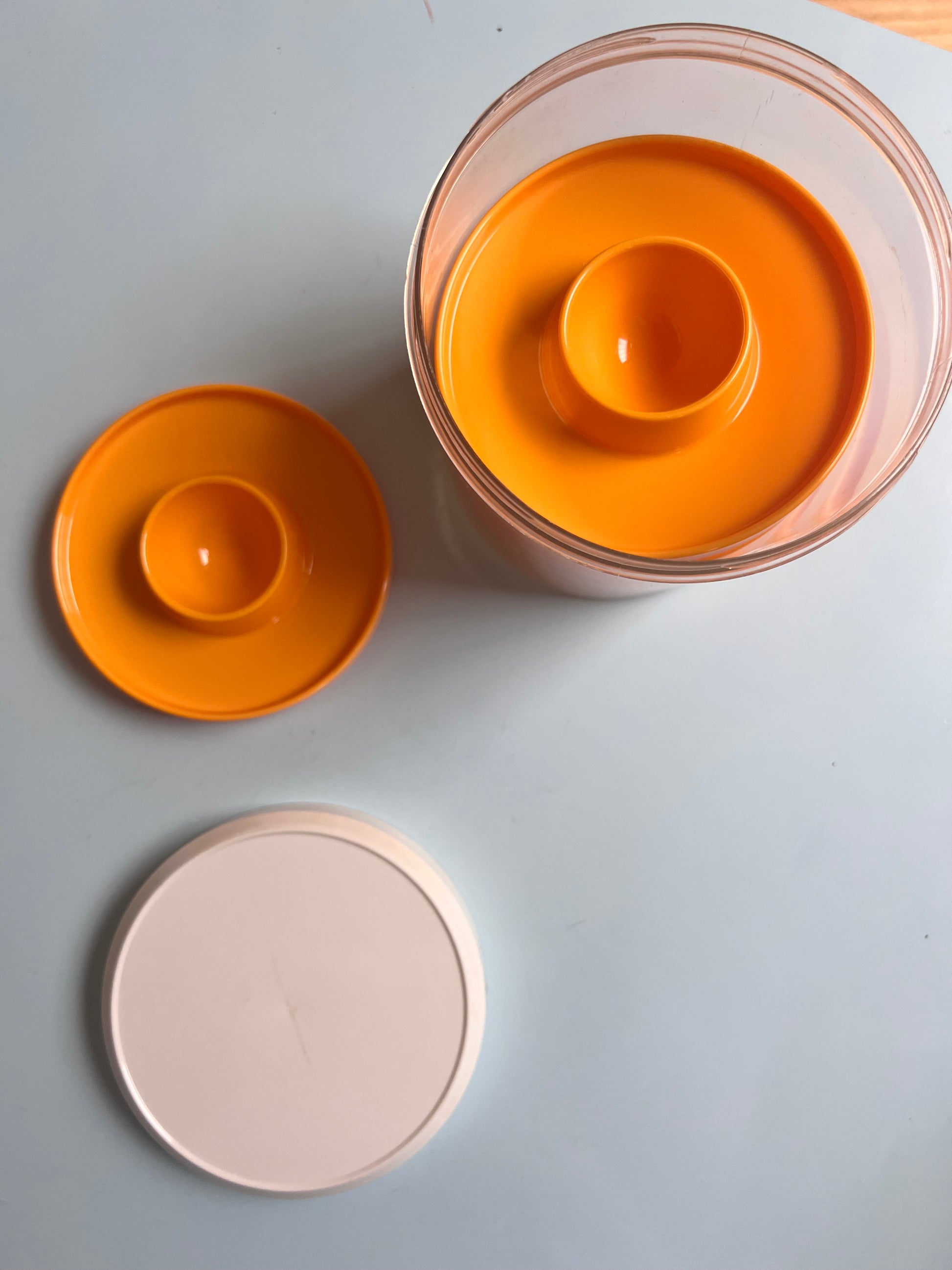 Set: 6x Eierbecher gelb 70er