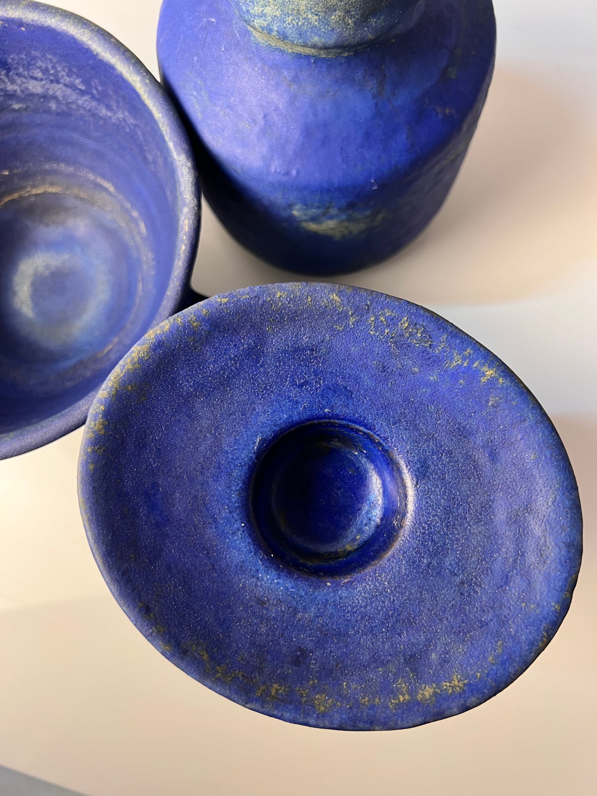 Set: Vase, Kerzenständer & Schale blau von Majolika Keramik Manufaktur