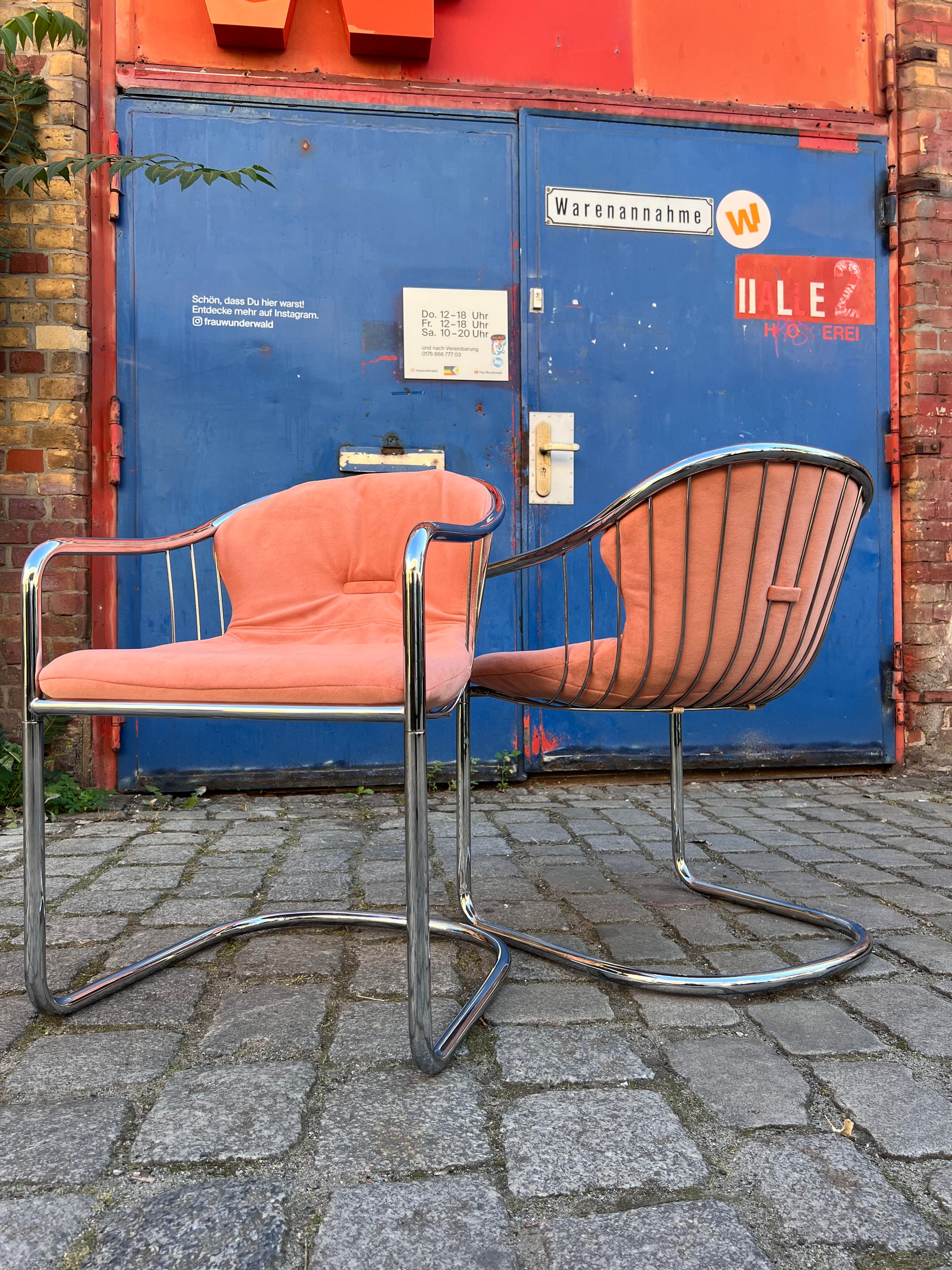 Set: 2x Freischwinger rosa Chrom von Gastone Rinaldi - neu gepolstert