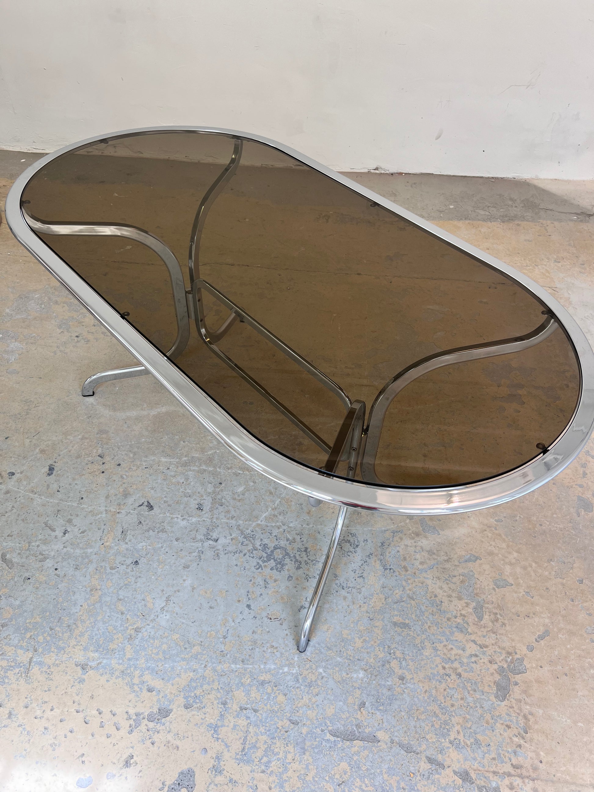 Ovaler Esstisch Chrom & Rauchglas von Gastone Rinaldi für Rima