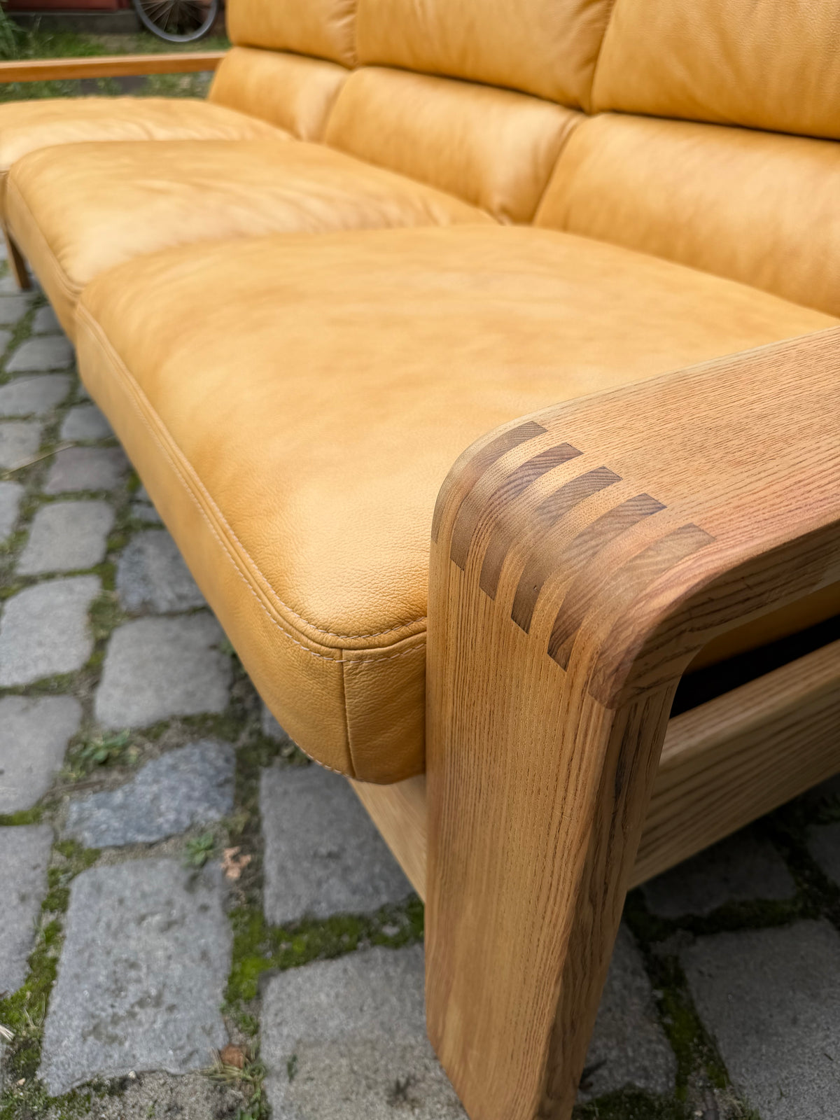 3-Sitzer Sofa gelb Echtleder Holz von Rolf Benz