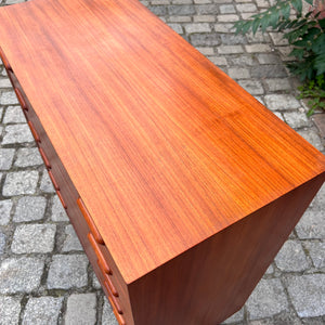 Breite Kommode Teak zugeschrieben Borge Mogensen