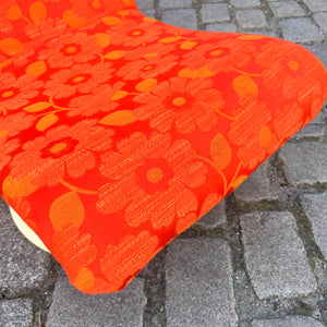 Sessel mit Tulpenfuß orange creme 70er