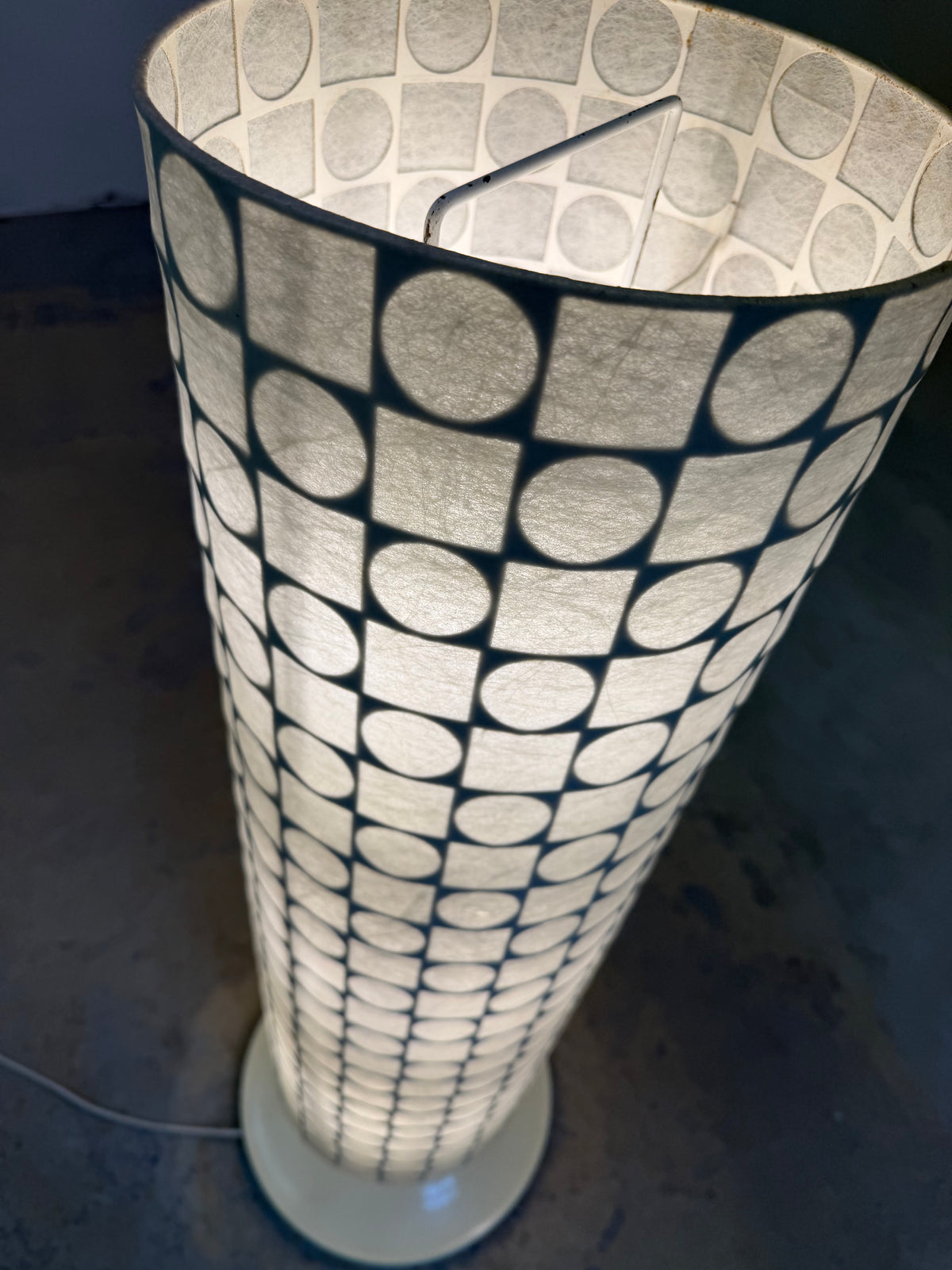 Cocoon-Stehlampe von Goldkant Leuchten