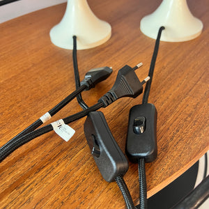 Set: 2x Nachttischlampe mit Tulipfuß