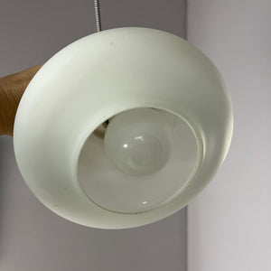 Hängelampe weiß Opalglas von Lightskaer Lighting