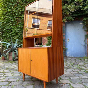 Aufsatzschrank mit Vitrine von VEB Möbelindustrie Halle