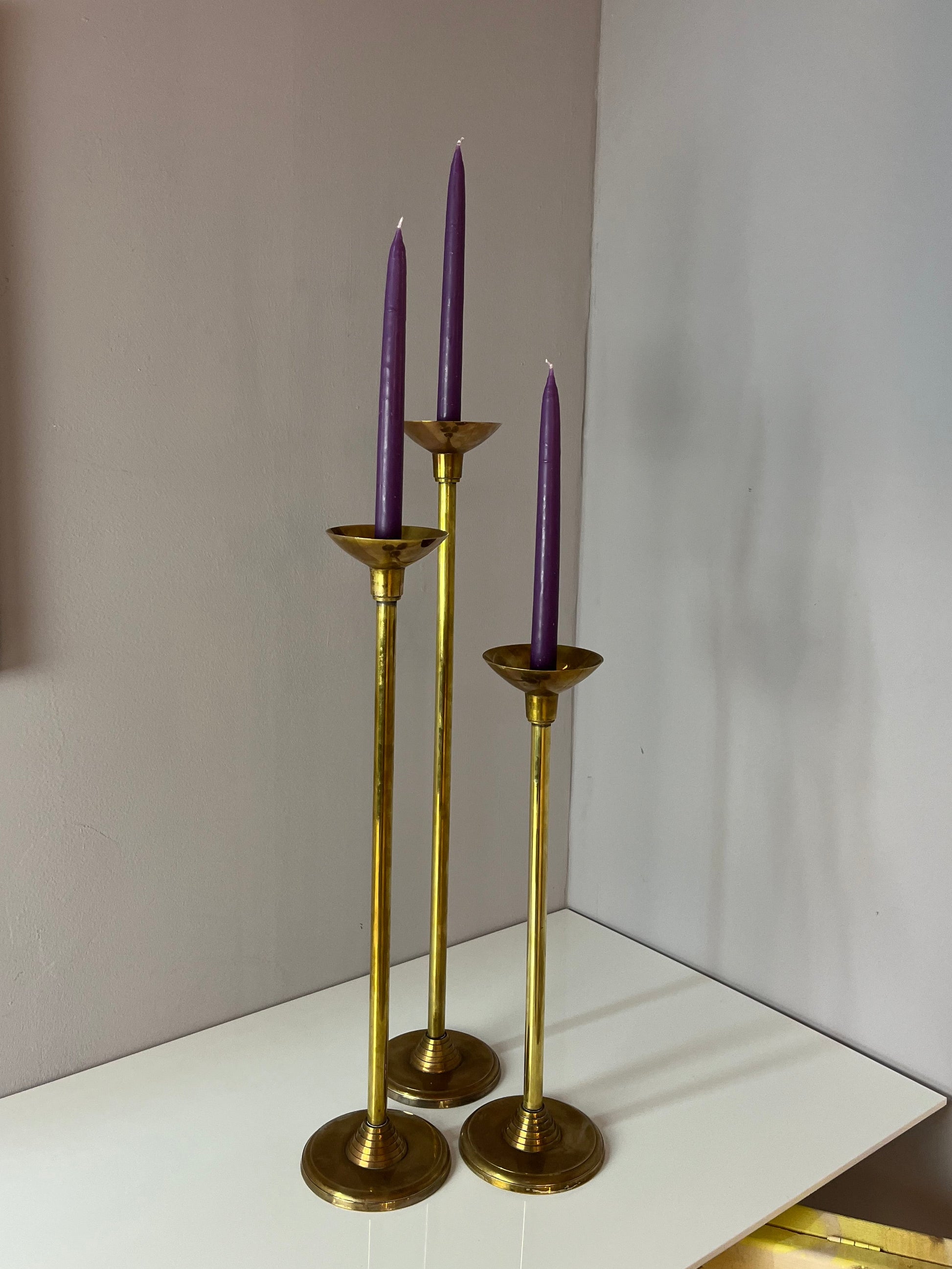 Set: Trio hohe Kerzenständer Messing