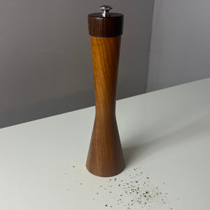 Pfeffermühle Teak von Ole Hansen aus Dänemark