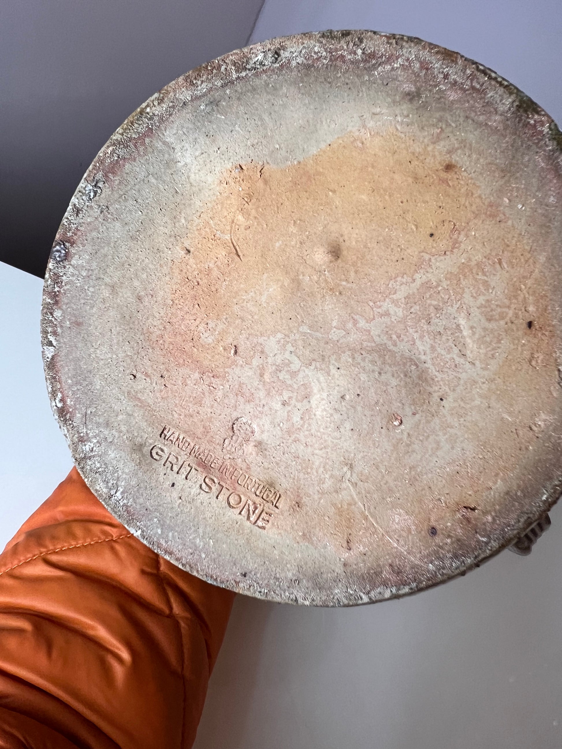 Krug grau Keramik von Grit Stone aus Portugal