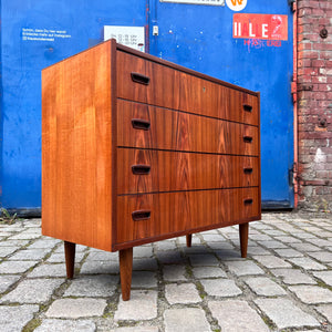Flache Kommode Teak aus Dänemark
