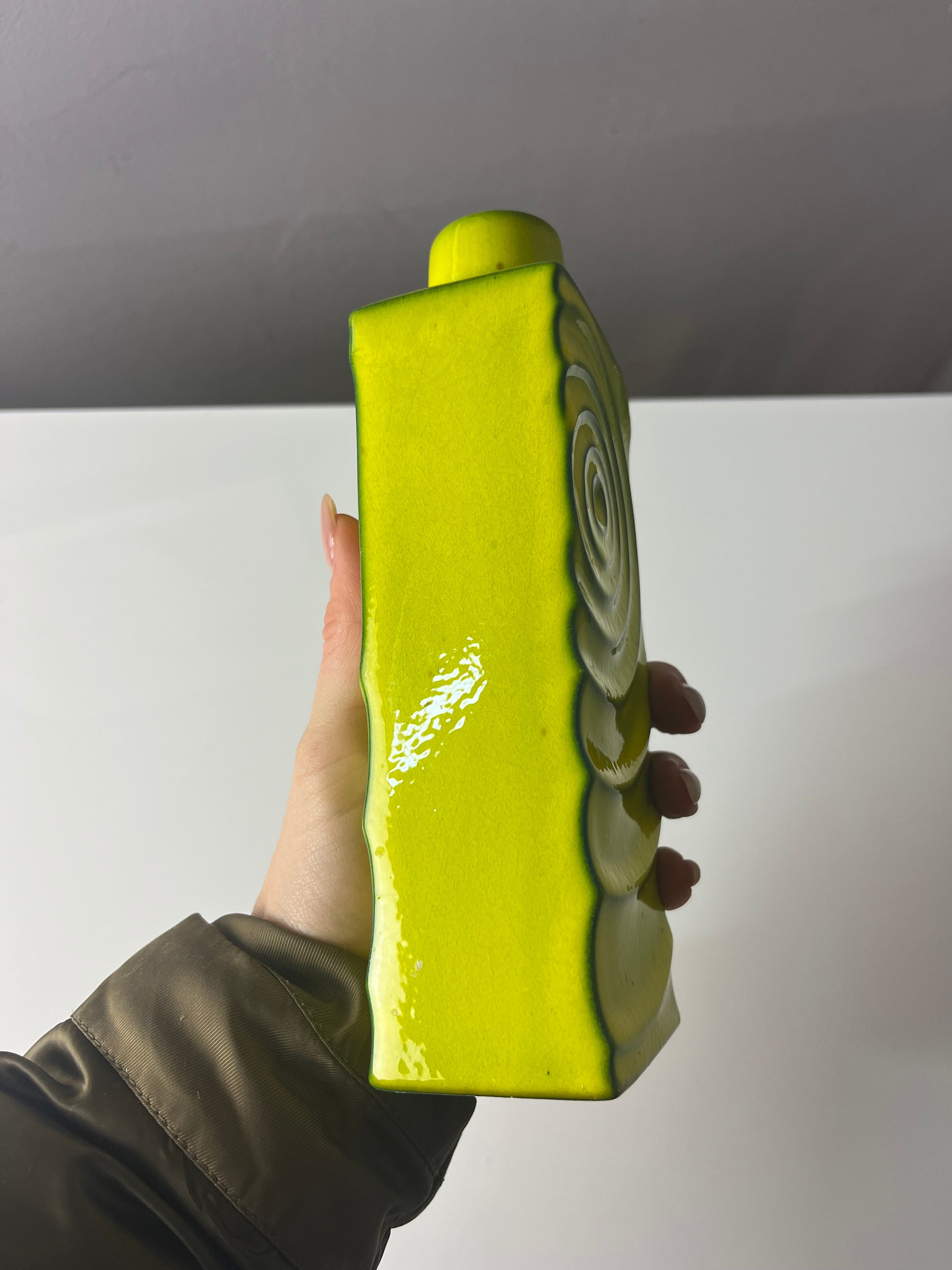 Vase Zyklon 213/20 grün von Cari Zalloni für Steuler