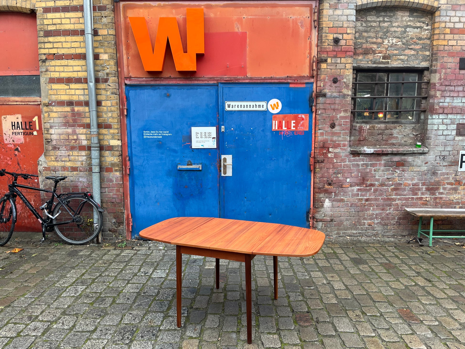 Esstisch Teak verlängerbar mit eingehängten Platten