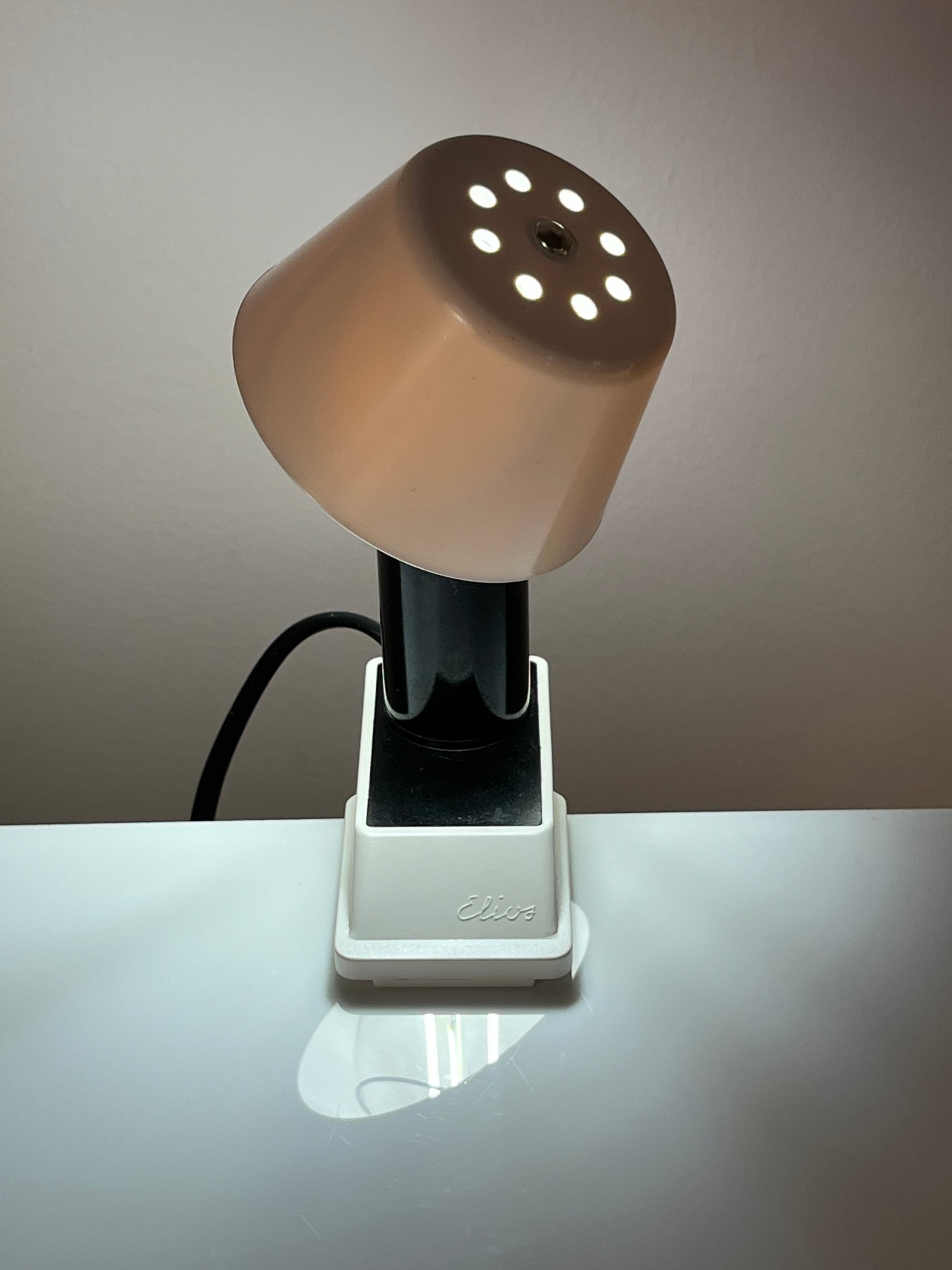Klemmlampe weiß mit Metallschirm von Elios