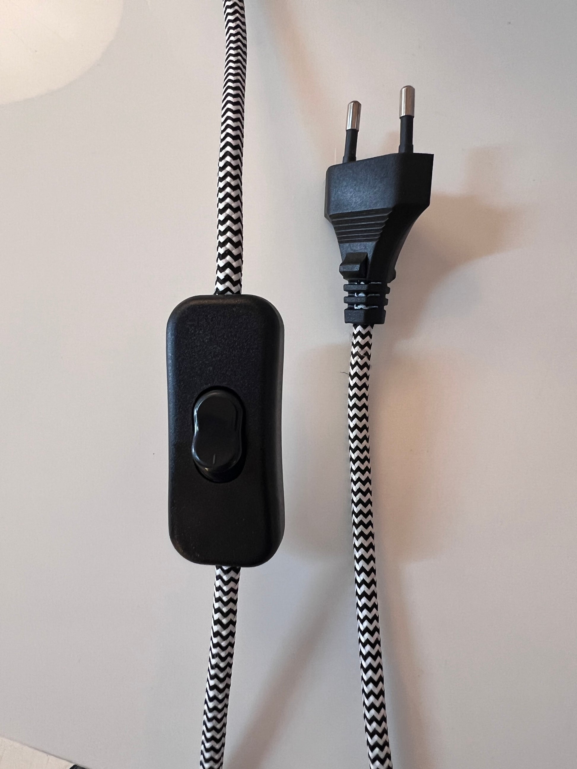Wand-oder Tischlampe Modell 6050 weiß von Sigvard Bernadotte für Ifö