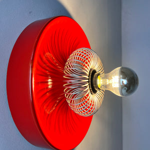 Decken-oder Wandlampe rot mit Sprirale von Elektromfem ISZ