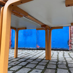 Halbrunder Esstisch grau Buche von Rud Thygesen & Johnny Sørensen für Farstrup