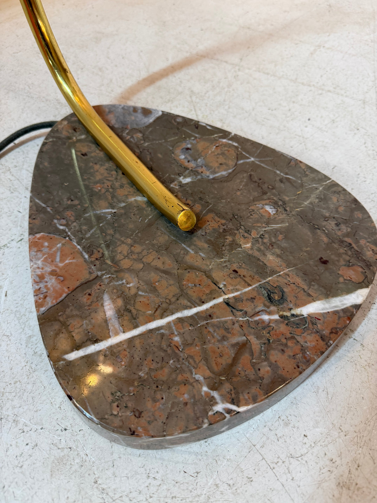 Stehlampe mit Marmorfuß & original Schirm von Rupert Nikoll