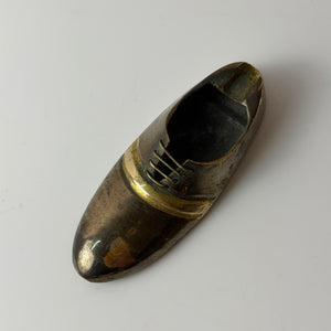 Hand-Aschenbecher Schuh Messing
